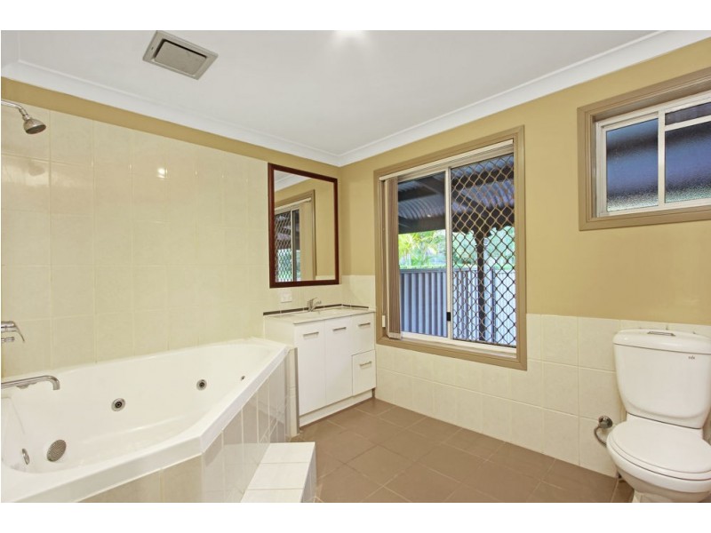 2 Barbara Street, Camira QLD 4300