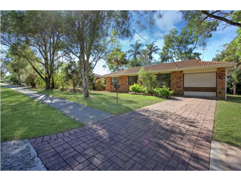 17 Emerald Drive, Regents Park QLD 4118