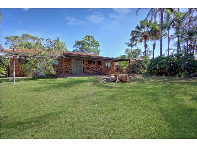 17 Emerald Drive, Regents Park QLD 4118