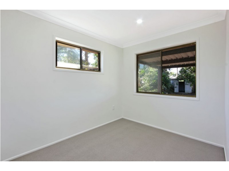 17 Emerald Drive, Regents Park QLD 4118