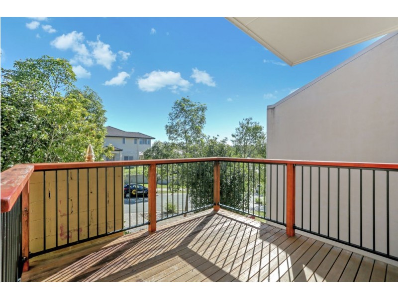 13 Creekside Drive, Springfield Lakes QLD 4300