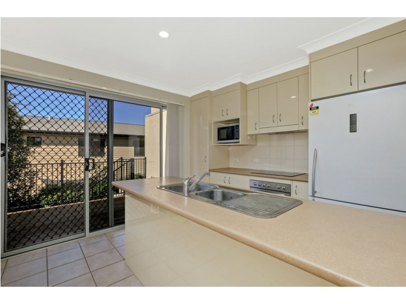 13 Creekside Drive, Springfield Lakes QLD 4300