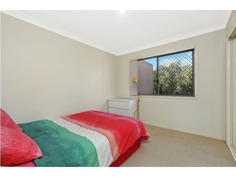 13 Creekside Drive, Springfield Lakes QLD 4300