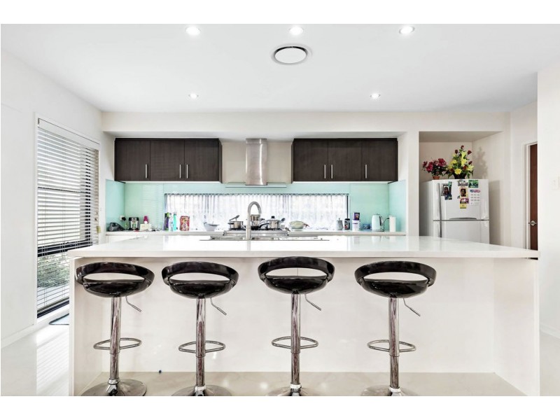 36 Kinglake Avenue, Springfield Lakes QLD 4300
