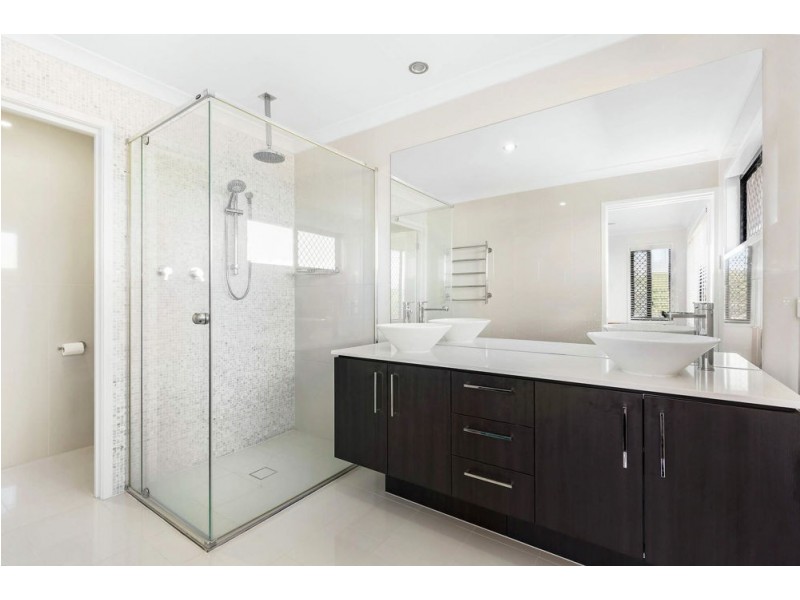 36 Kinglake Avenue, Springfield Lakes QLD 4300
