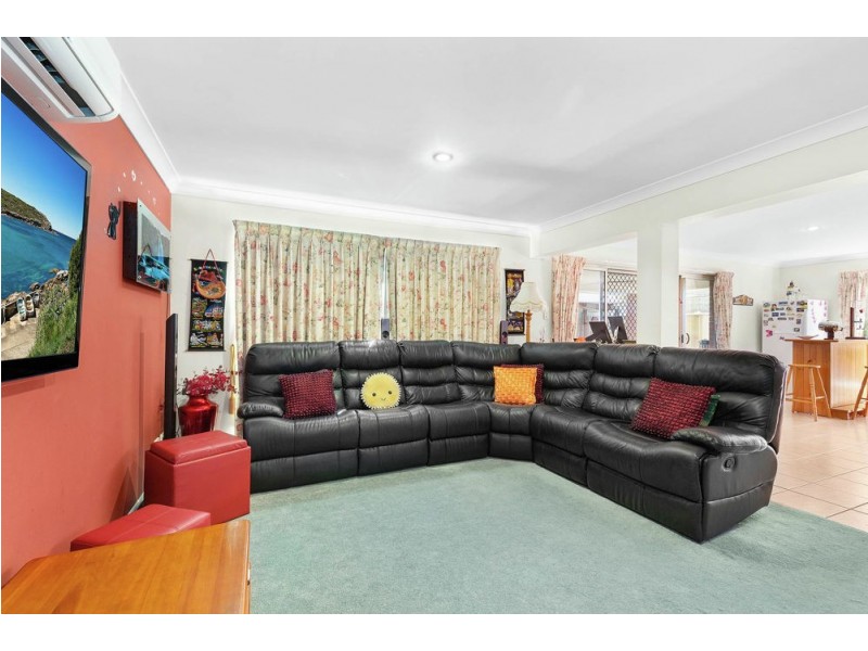 35 Swallowtail Crescent, Springfield Lakes QLD 4300