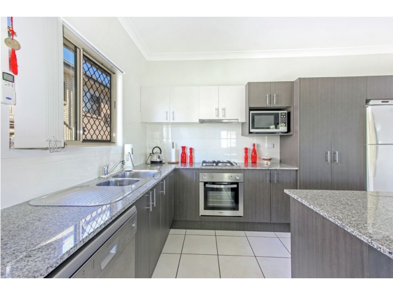 13 Shallow Bay Drive, Springfield Lakes QLD 4300