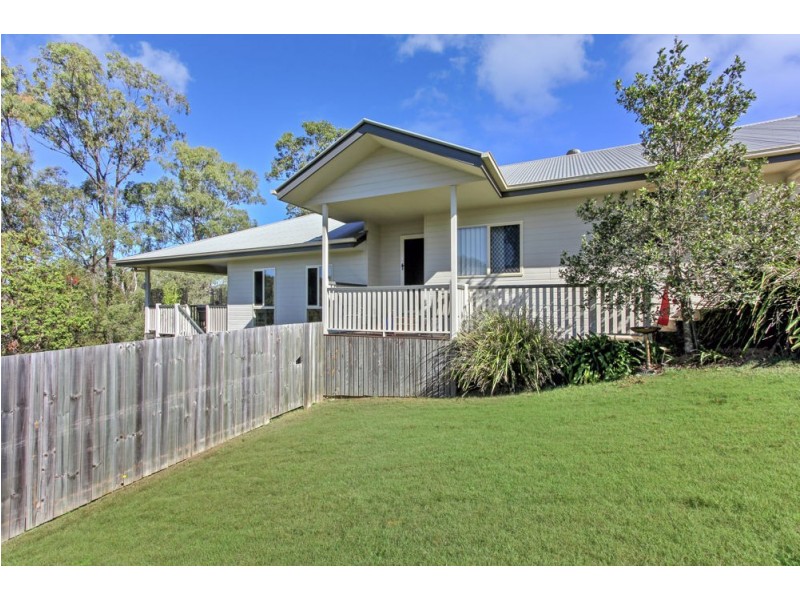 13 Shallow Bay Drive, Springfield Lakes QLD 4300