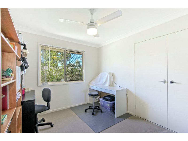 13 Shallow Bay Drive, Springfield Lakes QLD 4300