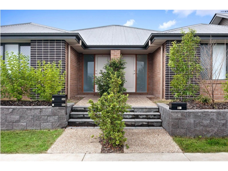 98 Lamington Dr, Redbank Plains QLD 4301