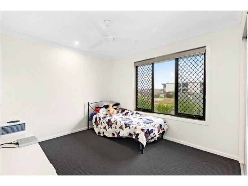 98 Lamington Dr, Redbank Plains QLD 4301