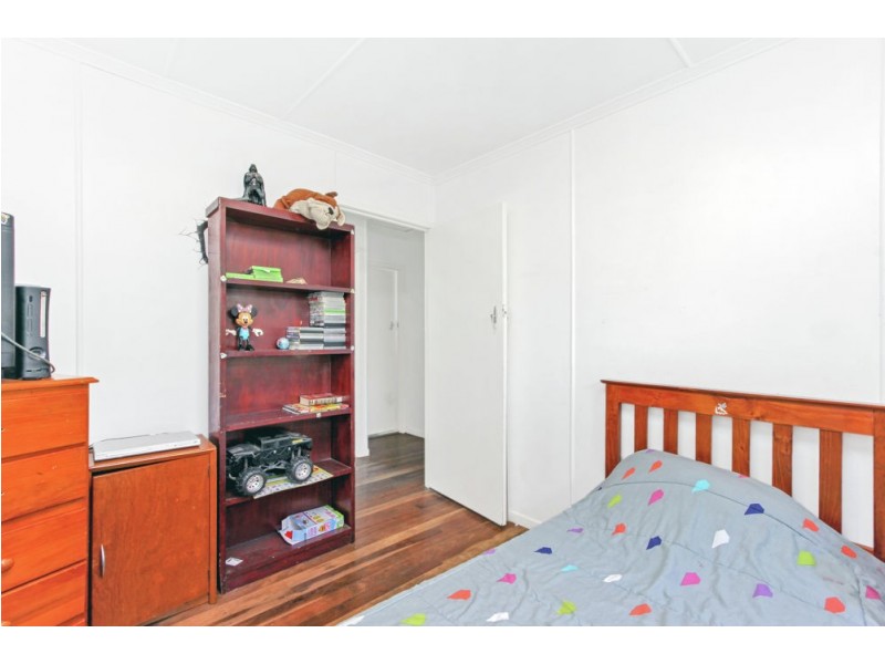 32 Bertha Street, Goodna QLD 4300