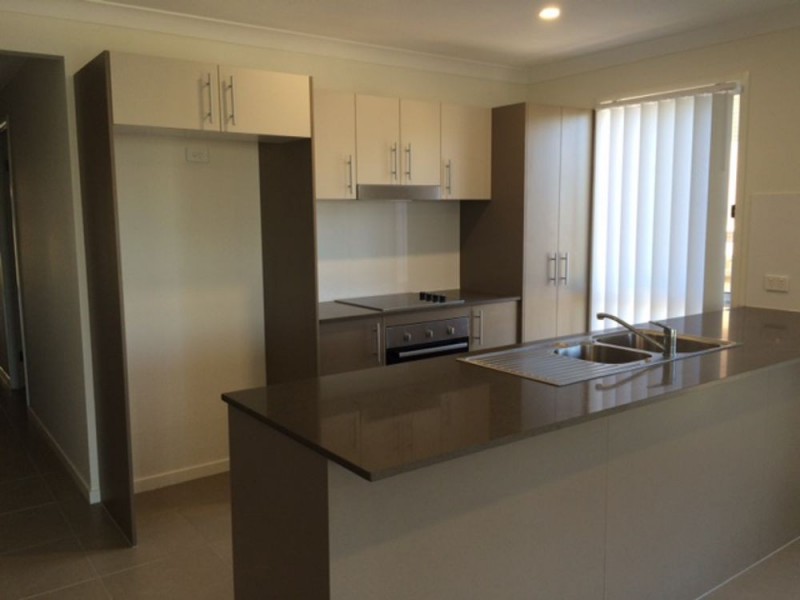 30 Janelle St, Bellbird Park QLD 4300