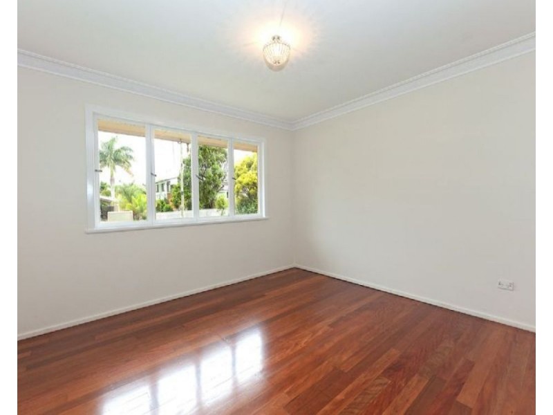 84 Hendren Street, Carina QLD 4152