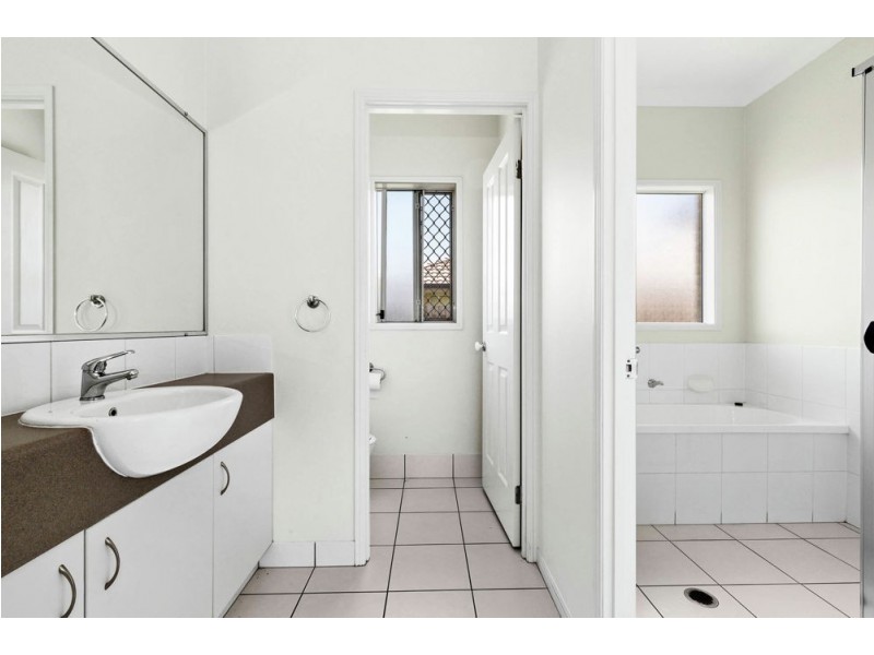 15 Lovely Court, Redbank Plains QLD 4301