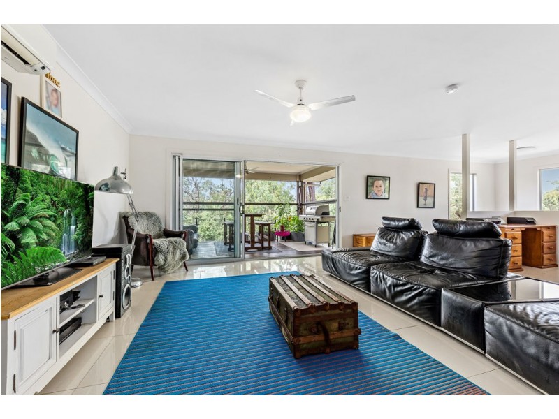 39 Cornelius Drive, Augustine Heights QLD 4300