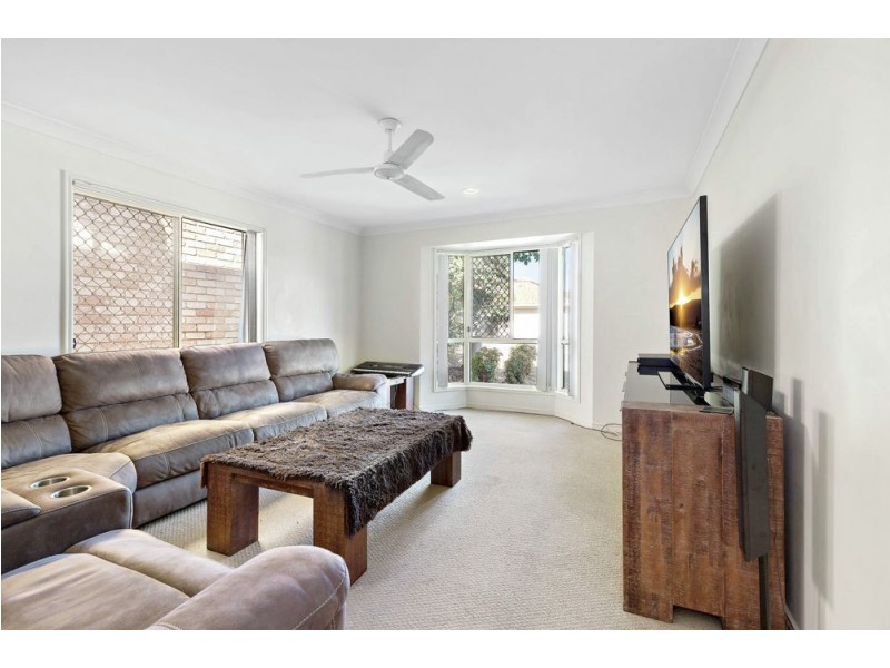 8 Moselle Street, Springfield QLD 4300