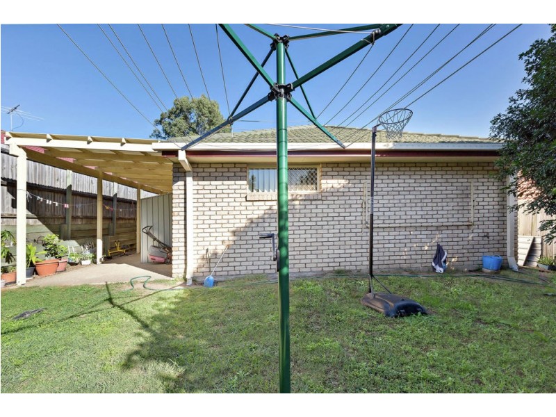 8 Moselle Street, Springfield QLD 4300