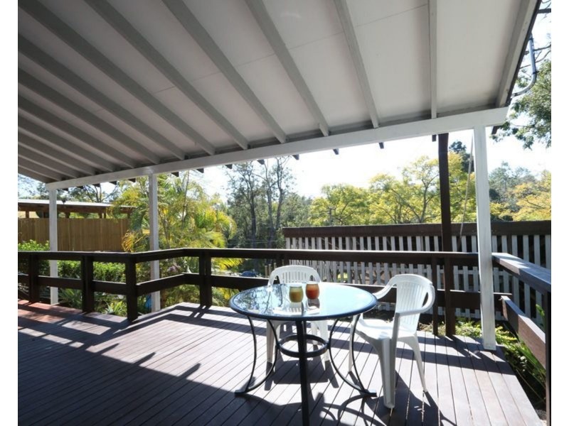 21 Akuna Street, Kenmore QLD 4069
