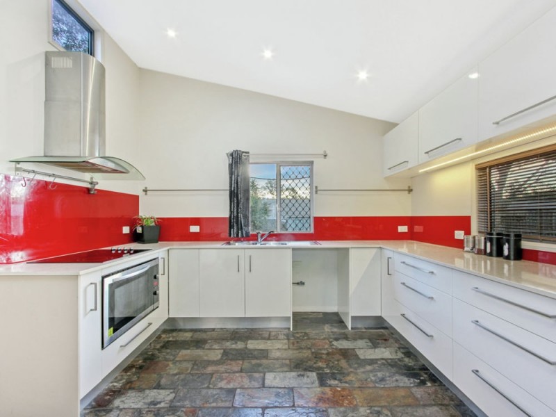 25 Bertha Street, Goodna QLD 4300