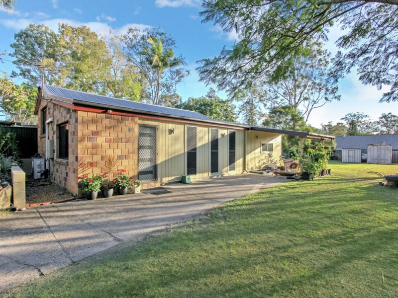 25 Bertha Street, Goodna QLD 4300