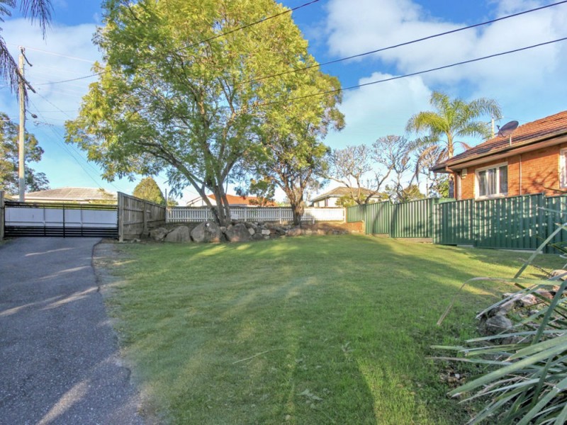 25 Bertha Street, Goodna QLD 4300