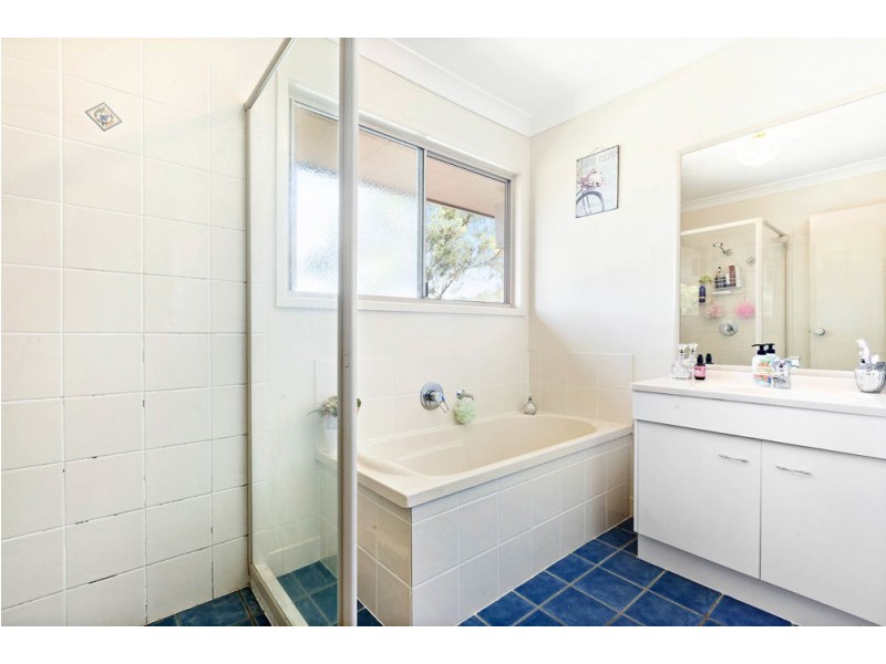 125 Eugene Street, Bellbird Park QLD 4300