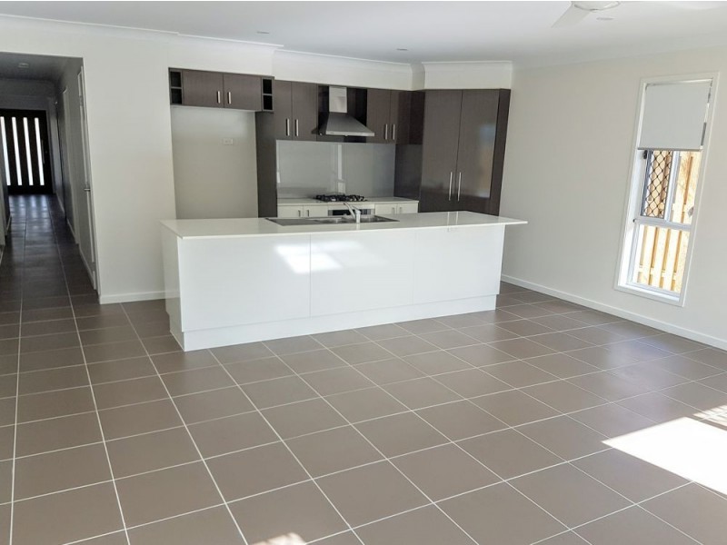 12 meadows circuit, Bellbird Park QLD 4300