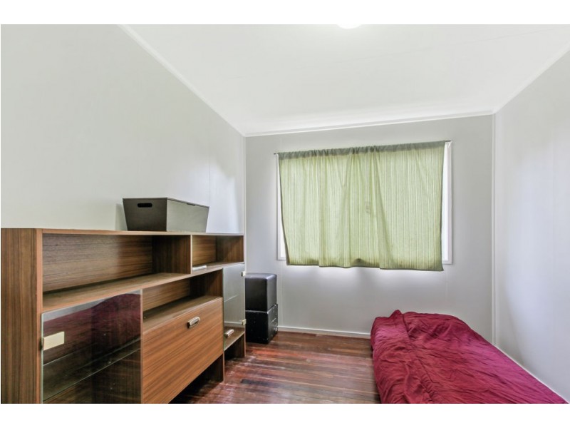 8 Cramp Street, Goodna QLD 4300