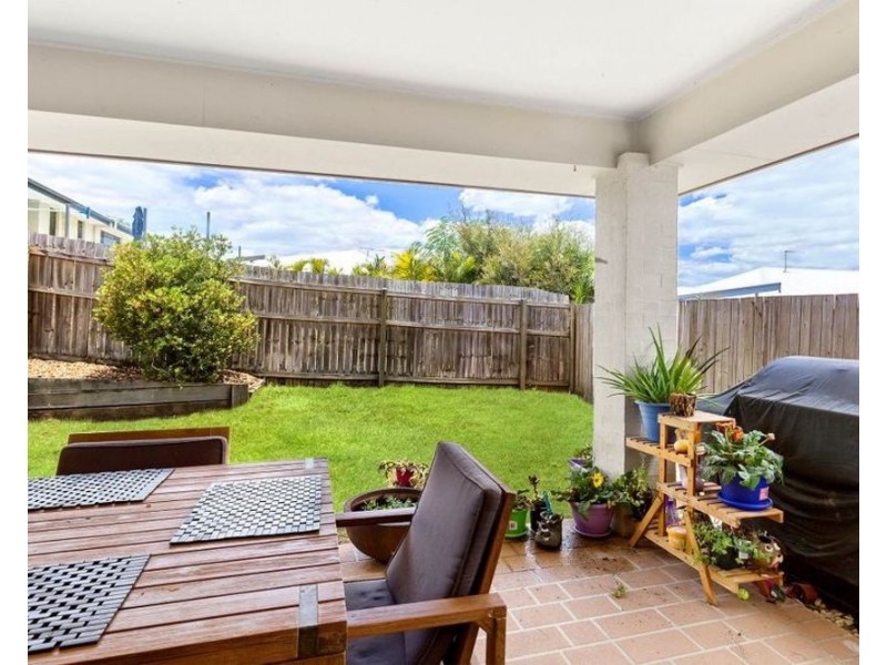 13 Lakes Entrance Drive, Springfield Lakes QLD 4300