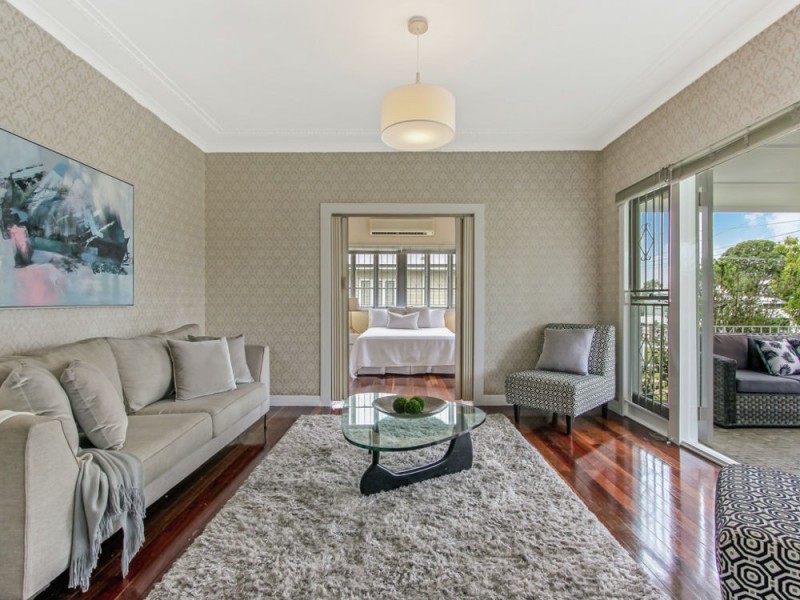 12 Booval Street, Booval QLD 4304