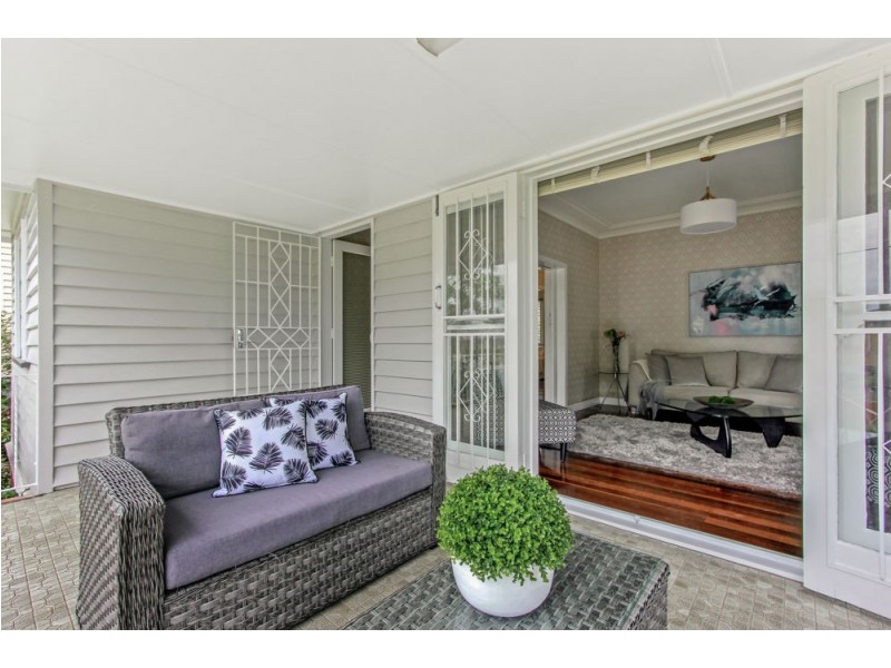 12 Booval Street, Booval QLD 4304
