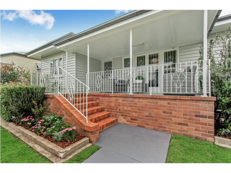 12 Booval Street, Booval QLD 4304