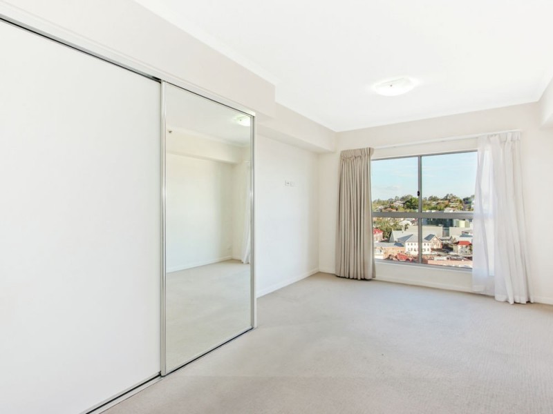 1208b/1 West St, Woodend QLD 4305