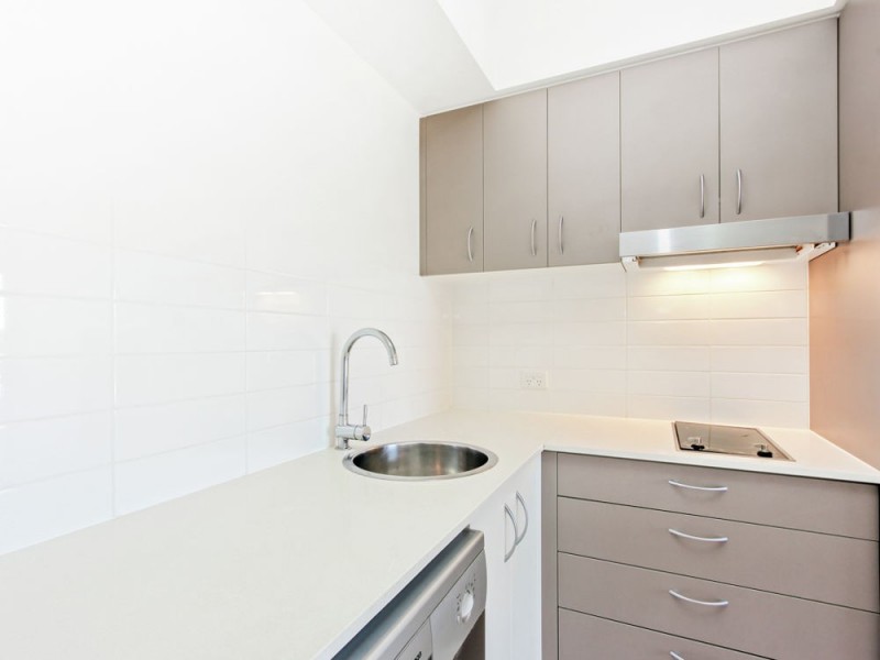 1208b/1 West St, Woodend QLD 4305
