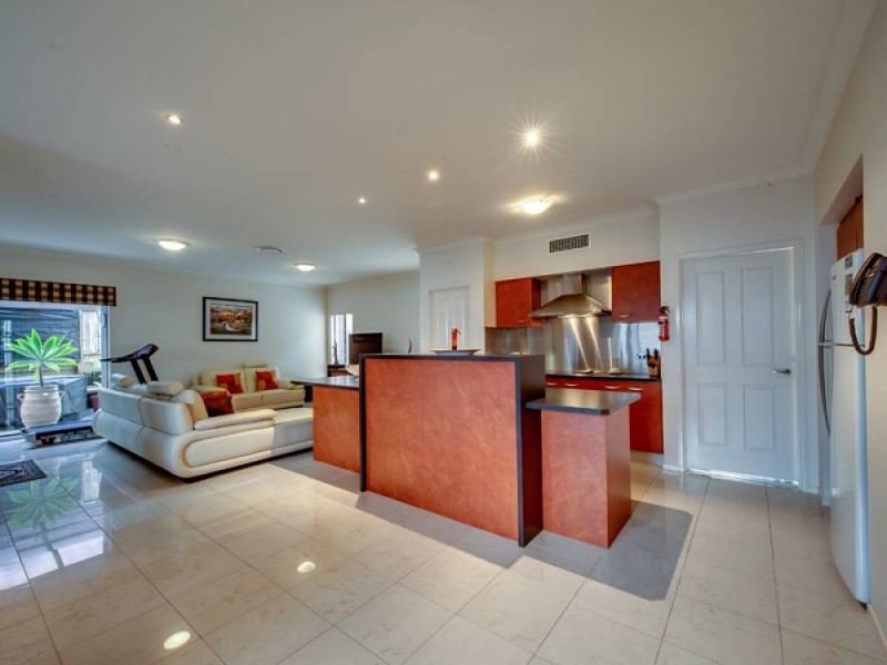 14 Ash Avenue, Springfield Lakes QLD 4300