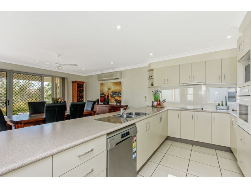 5 Waterside Drive, Springfield Lakes QLD 4300