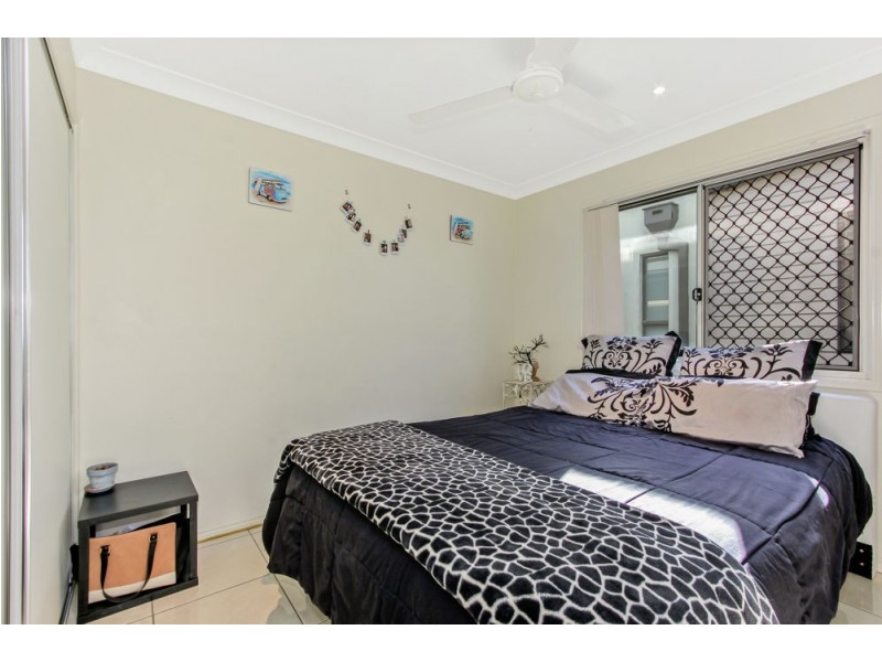 5 Waterside Drive, Springfield Lakes QLD 4300