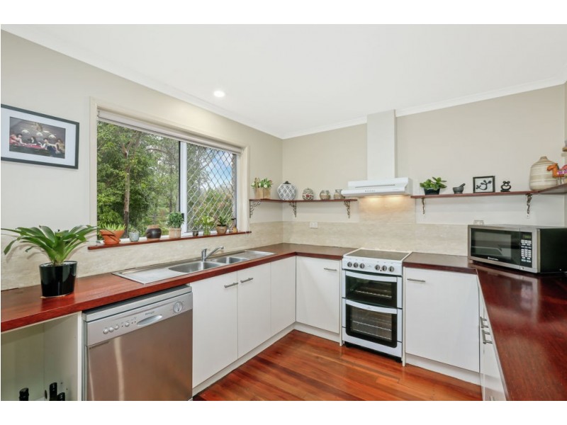 60 Cairns Road, Camira QLD 4300