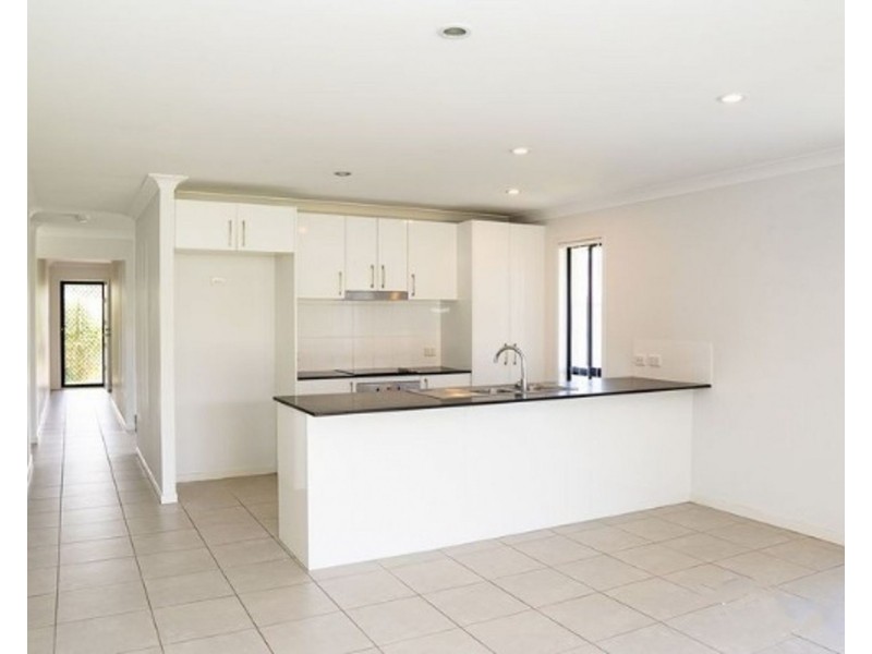 35 Basil Street, Springfield Lakes QLD 4300