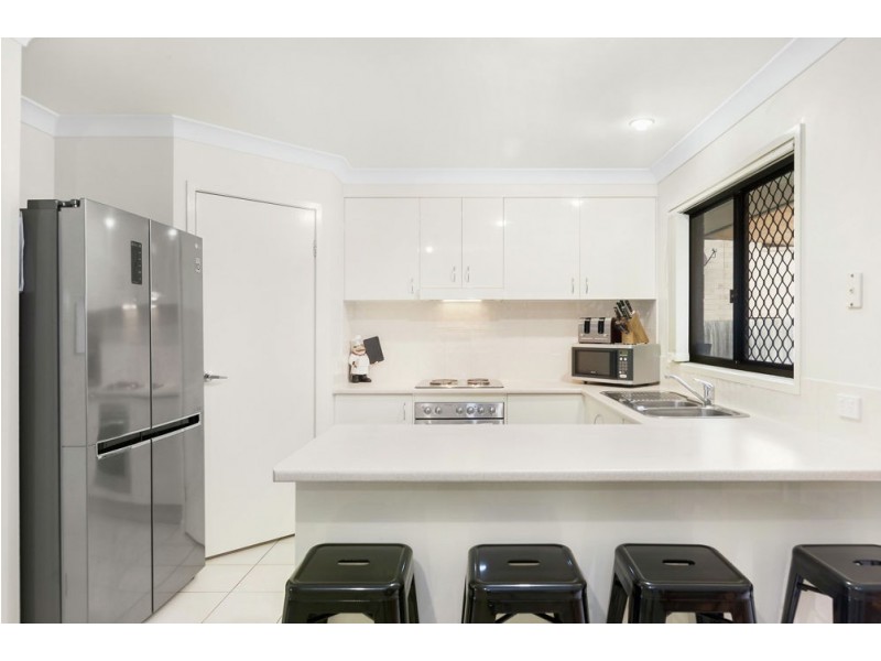 9 Wanderer Crescent, Springfield Lakes QLD 4300