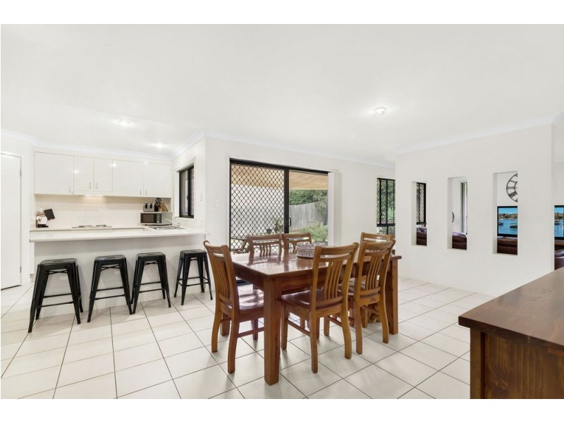 9 Wanderer Crescent, Springfield Lakes QLD 4300
