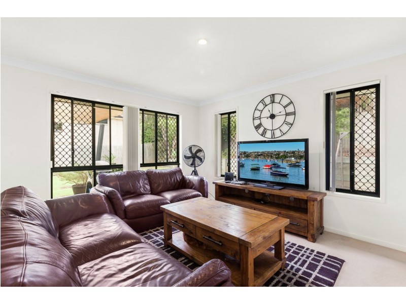 9 Wanderer Crescent, Springfield Lakes QLD 4300