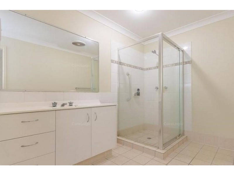 15 Periwinkle Lane, Springfield Lakes QLD 4300