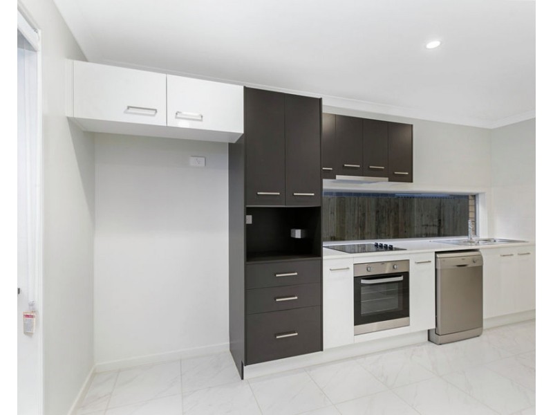 1/93 Lamington Drive, Redbank Plains QLD 4301