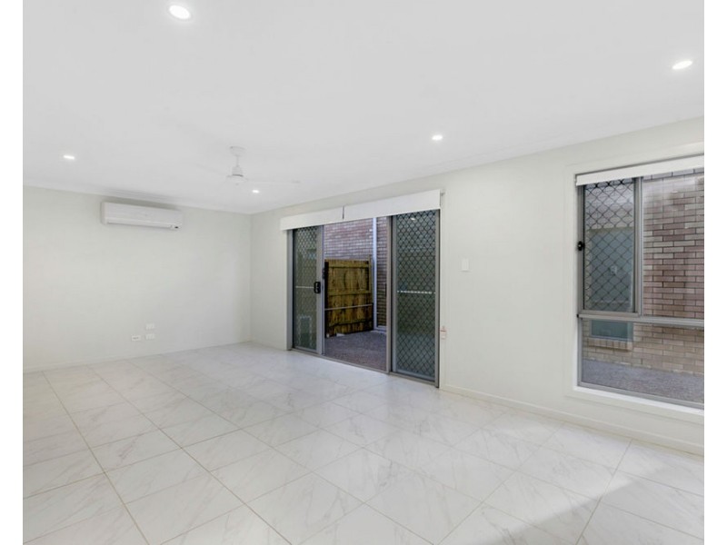 1/93 Lamington Drive, Redbank Plains QLD 4301