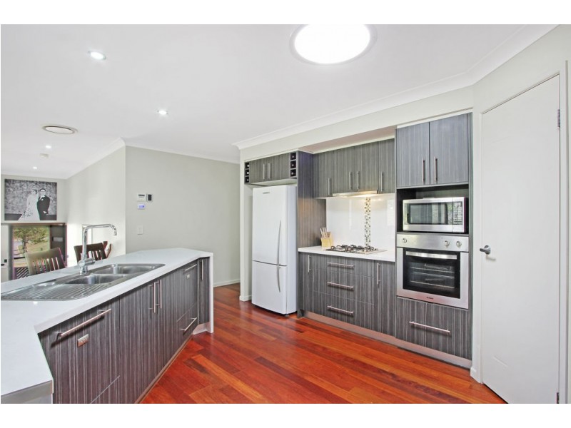 18 Rose Avenue, Springfield Lakes QLD 4300