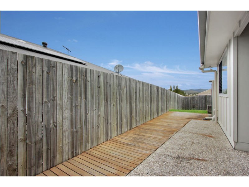 53 Summit Drive, Springfield Lakes QLD 4300