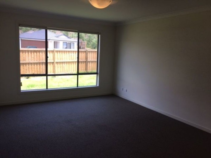 1 Meadows Circuit, Bellbird Park QLD 4300