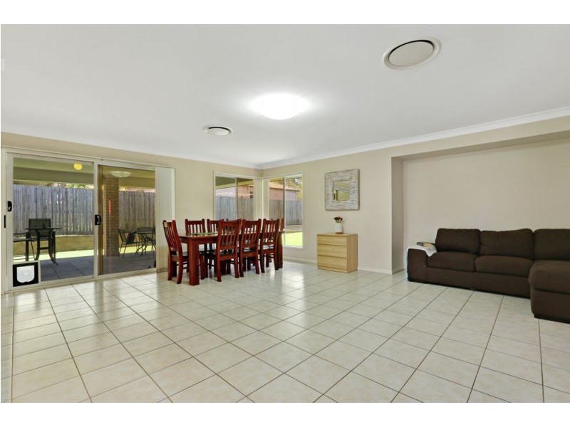 2 Speckled Circuit, Springfield Lakes QLD 4300